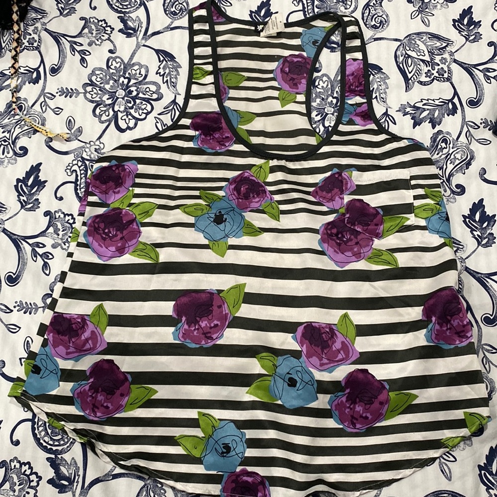 Silky racer back front pocket top sz m
